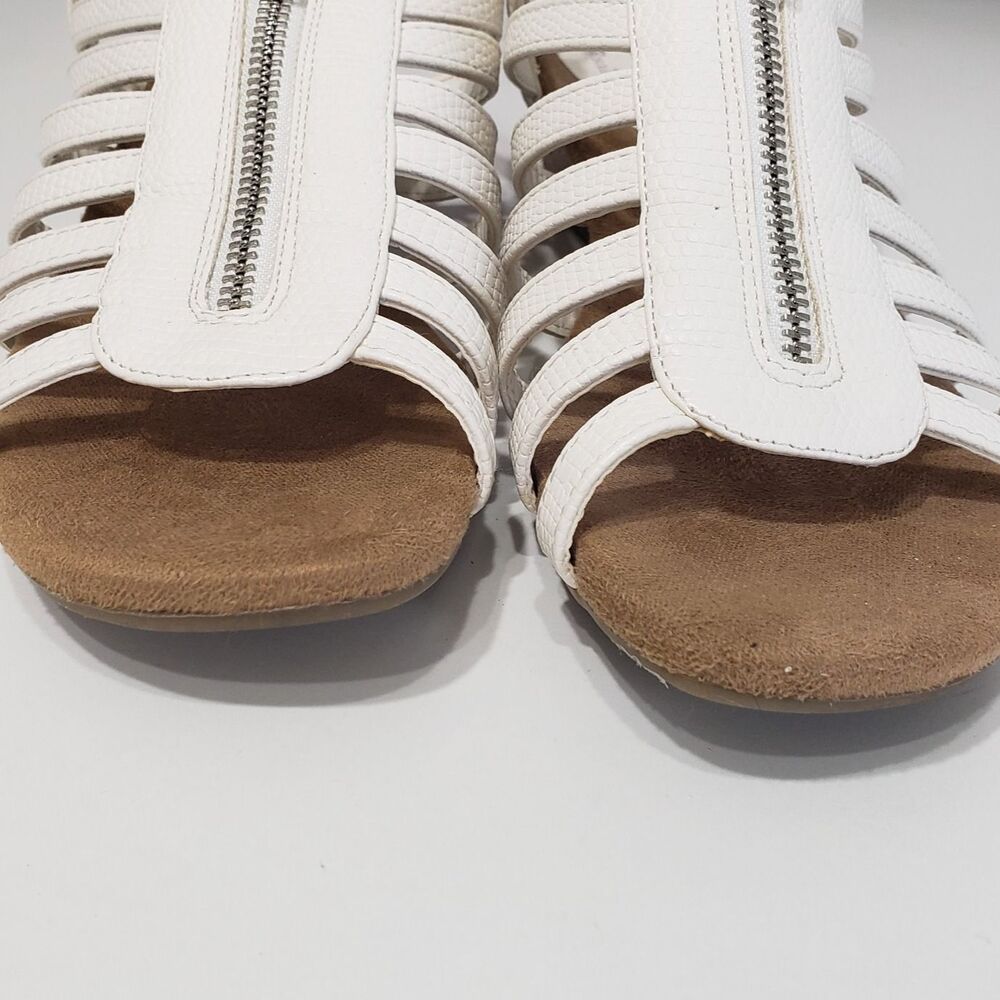 A2 by Aerosoles with Heelrest Women's White Sandals, Size 7.5 M - Picture 5 of 9